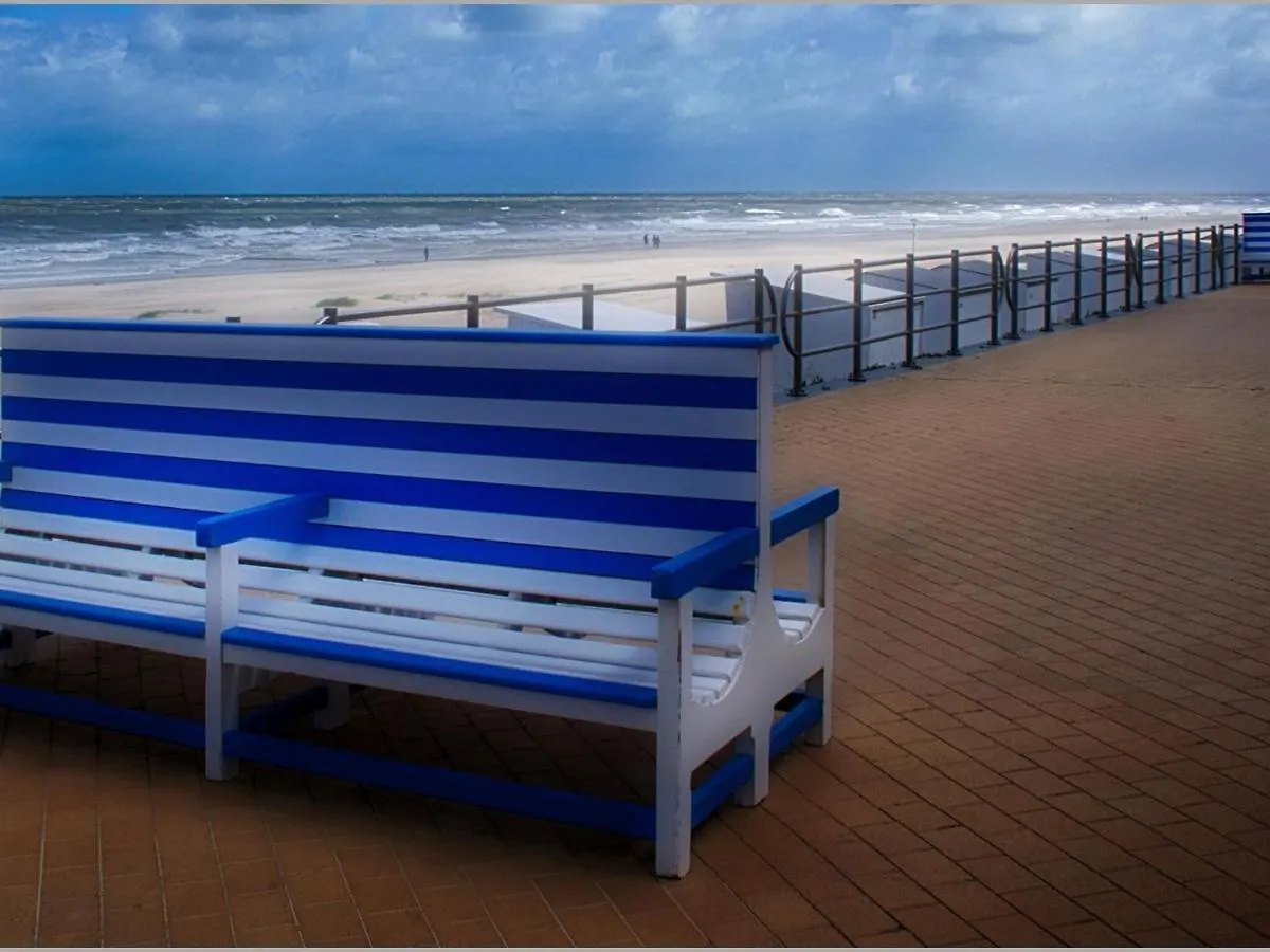 Apartment Overlooking The Sea Middelkerke